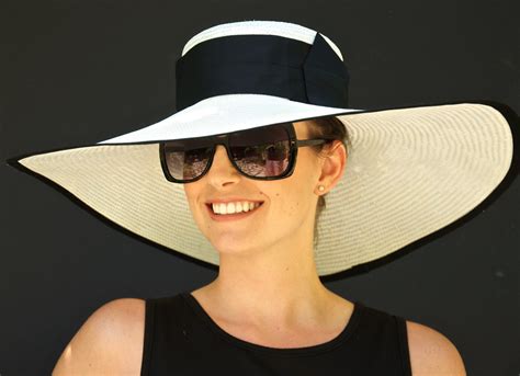 Sombreros elegantes de lujo para mujer 